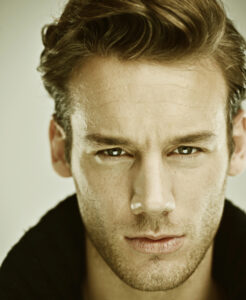 GirlUndercover suspicious encounters